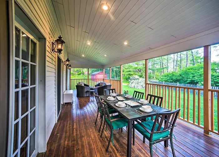 Top Williamstown MA Hotels for a Delightful Stay